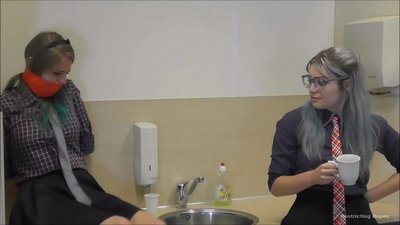 Донтсон / уясан, ам тагласан / зовлонтой эмэгтэй